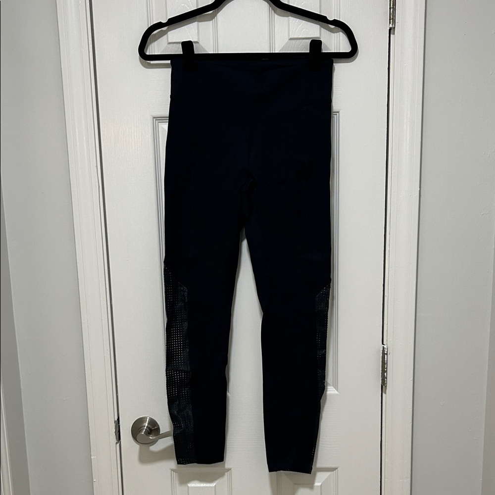Spanks. Black High-Waist Athletic Leggings with Leather Mesh Panels